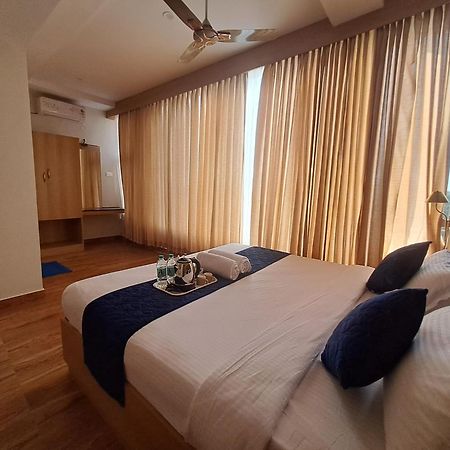 Sky Inn Майсуру Екстер'єр фото
