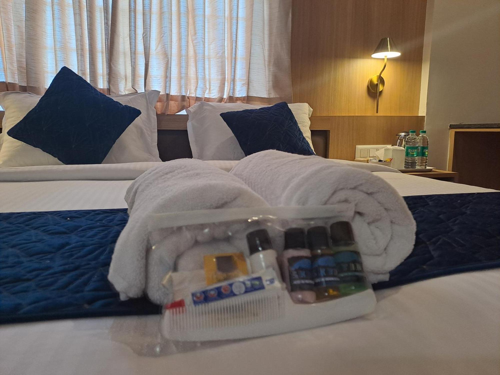 Sky Inn Майсуру Екстер'єр фото