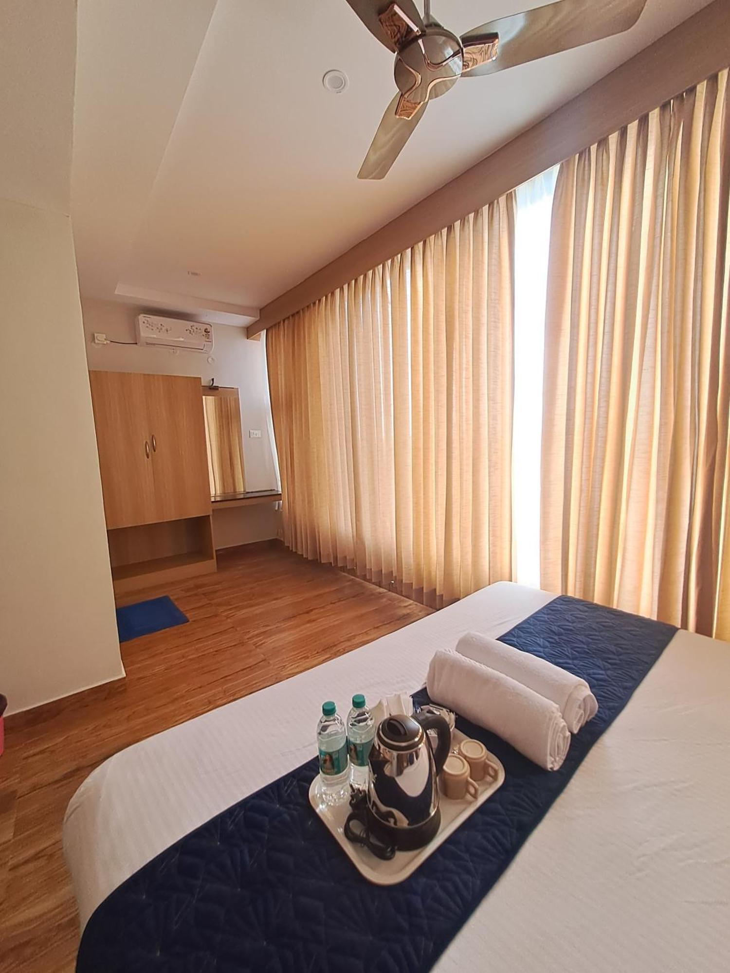 Sky Inn Майсуру Екстер'єр фото