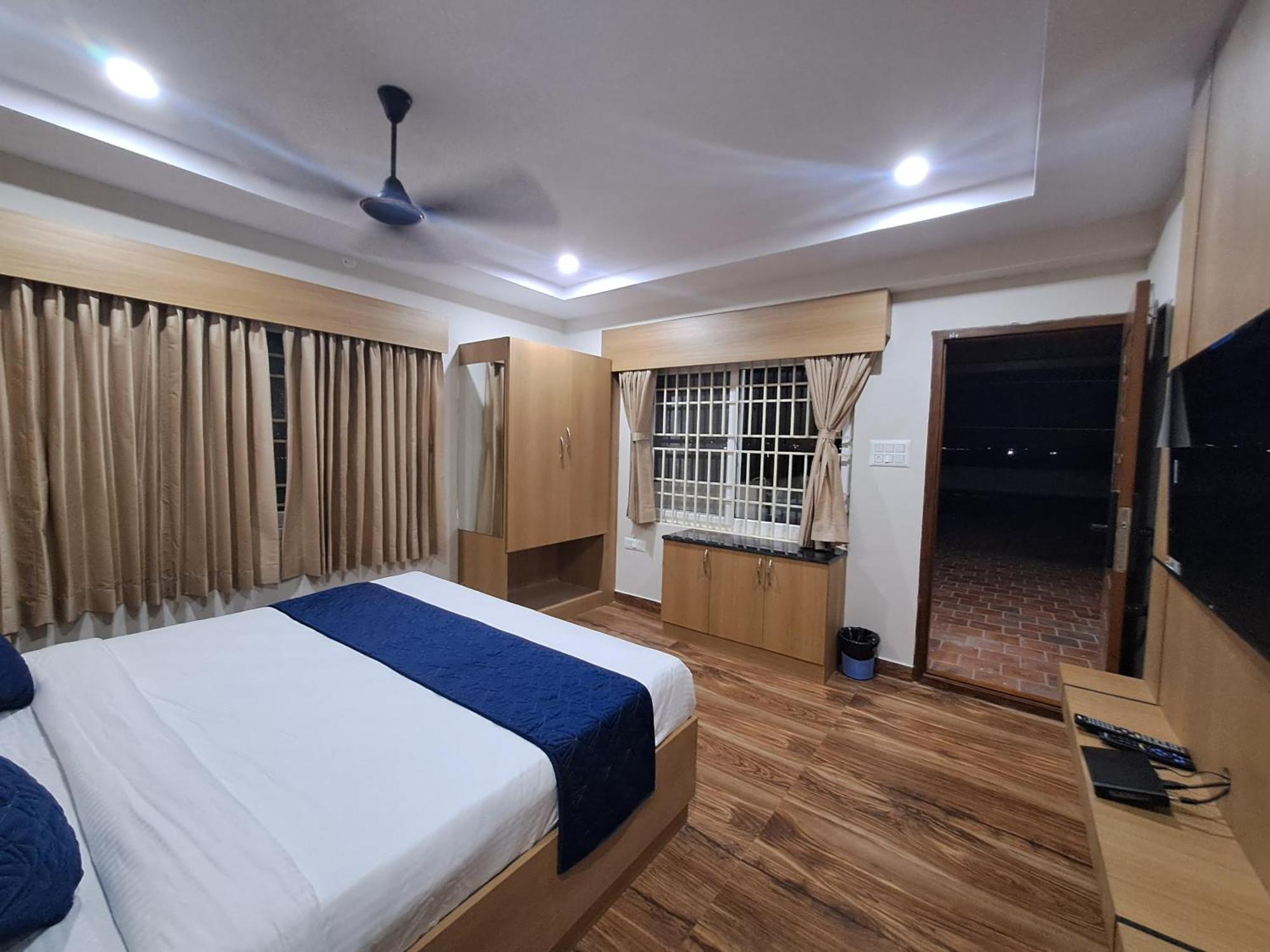 Sky Inn Майсуру Екстер'єр фото